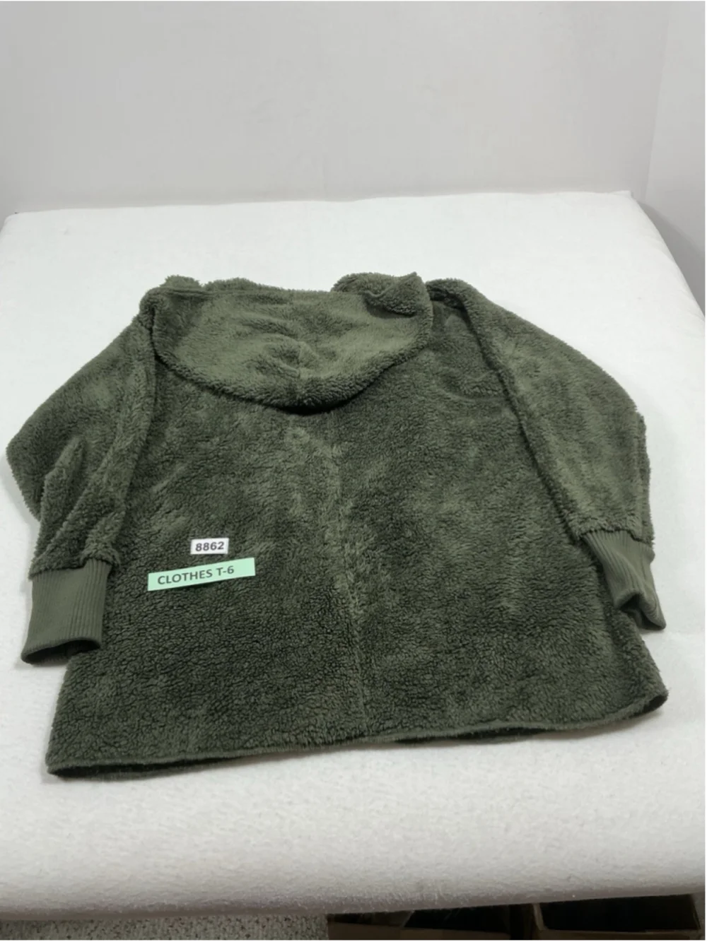 Womans Excellent Kim & Thread Fleece Jacket Olive Green One Size Open Front